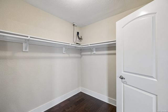 741 County Road 351, Hondo, TX 78861