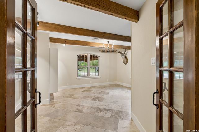 741 County Road 351, Hondo, TX 78861