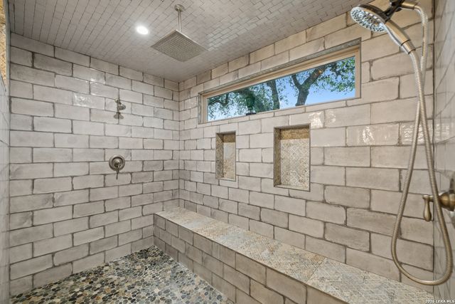 741 County Road 351, Hondo, TX 78861