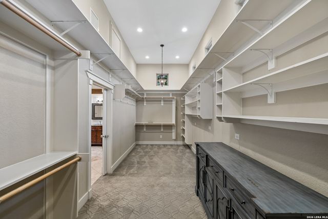 741 County Road 351, Hondo, TX 78861