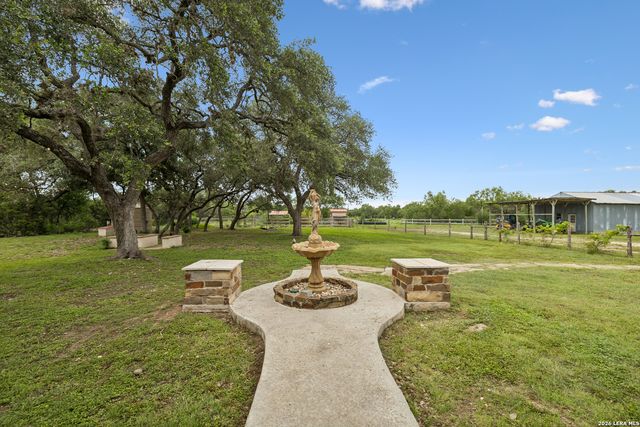 741 County Road 351, Hondo, TX 78861
