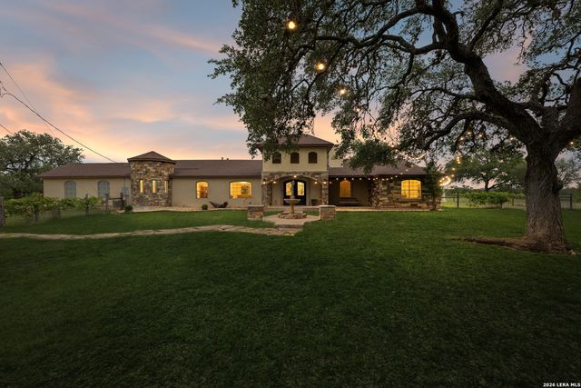 741 County Road 351, Hondo, TX 78861
