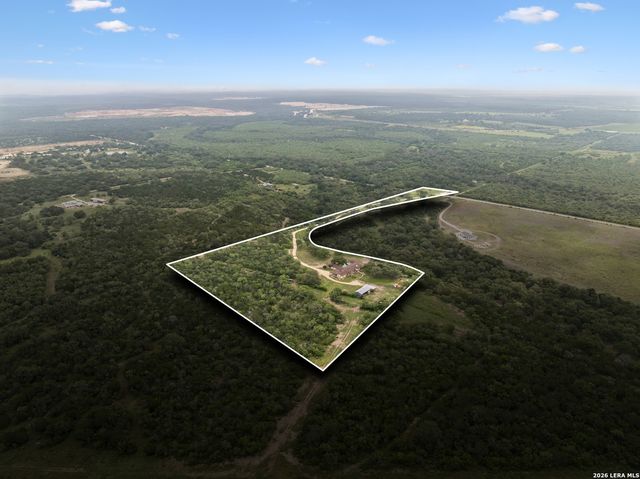 741 County Road 351, Hondo, TX 78861