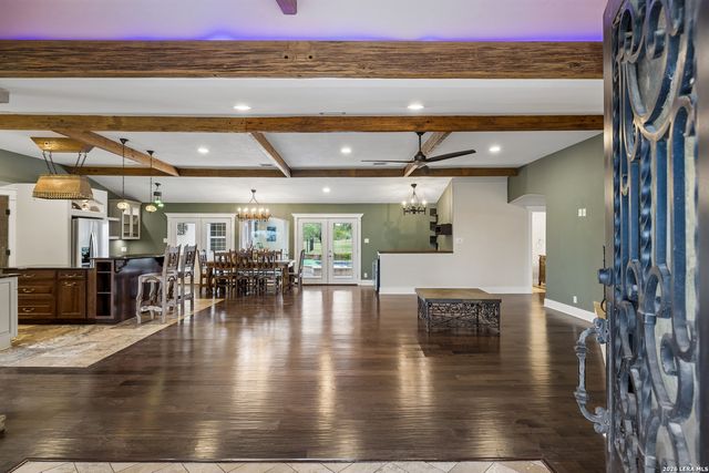 741 County Road 351, Hondo, TX 78861