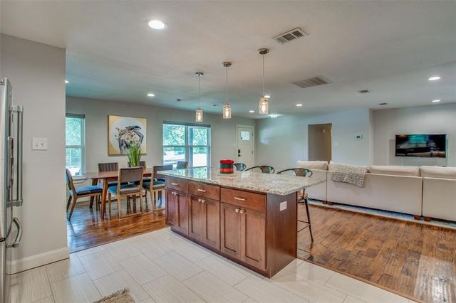 2824 W Kiest Boulevard, Dallas, TX 75233