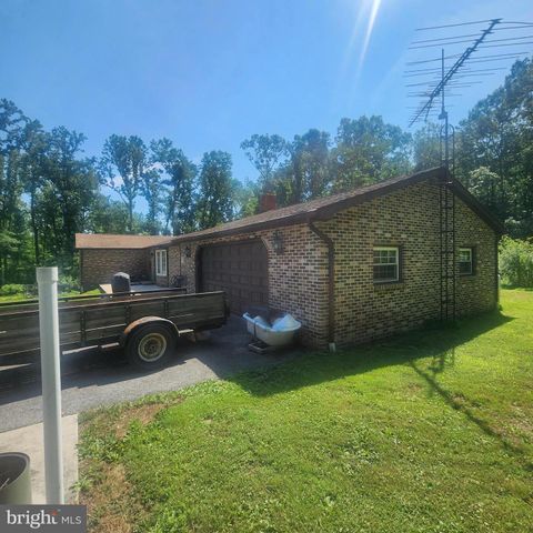 225 RUPP RD, Gettysburg, PA 17325