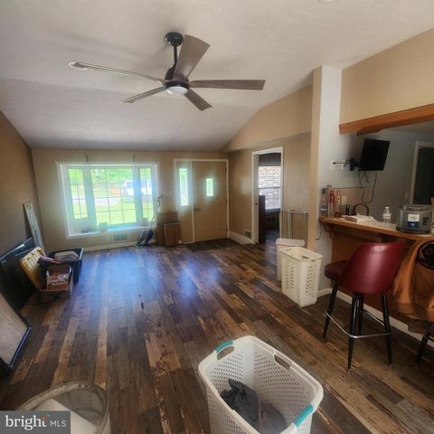 225 RUPP RD, Gettysburg, PA 17325