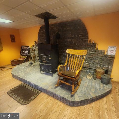 225 RUPP RD, Gettysburg, PA 17325
