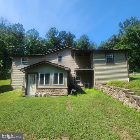 225 RUPP RD, Gettysburg, PA 17325