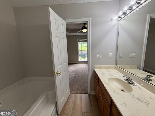 449 Hampton Green Drive, Lagrange, GA 30240