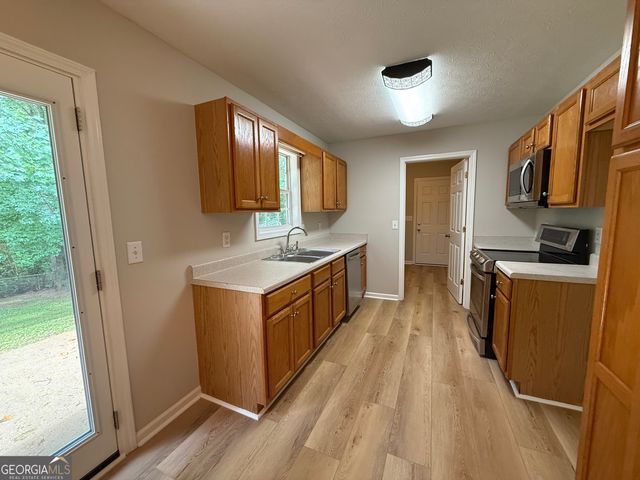 449 Hampton Green Drive, Lagrange, GA 30240