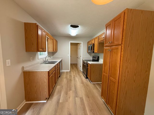 449 Hampton Green Drive, Lagrange, GA 30240