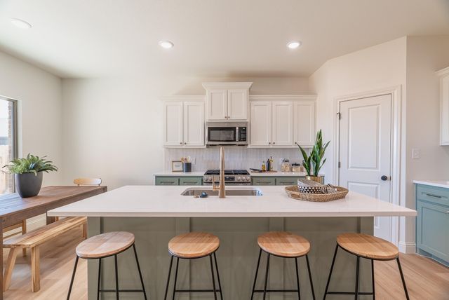 705 E 14th Street, Wolfforth, TX 79382