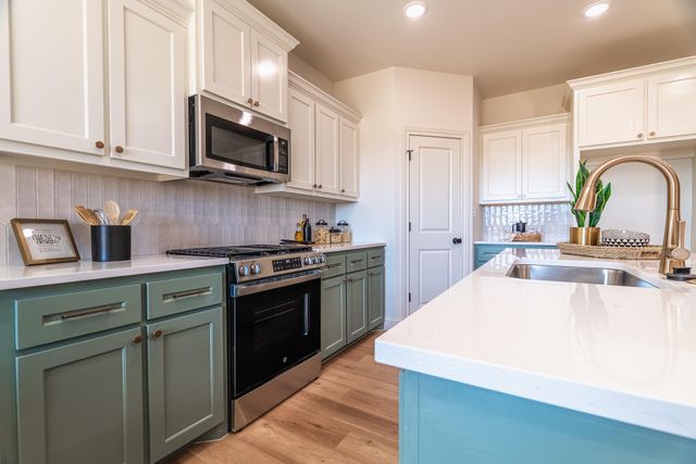 705 E 14th Street, Wolfforth, TX 79382