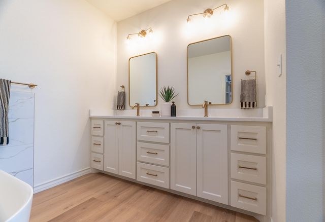 705 E 14th Street, Wolfforth, TX 79382