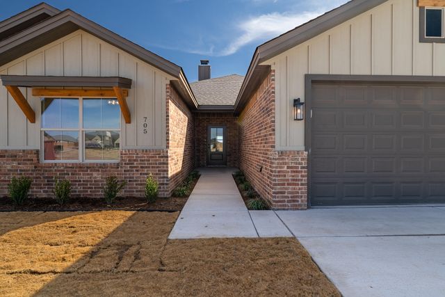 705 E 14th Street, Wolfforth, TX 79382