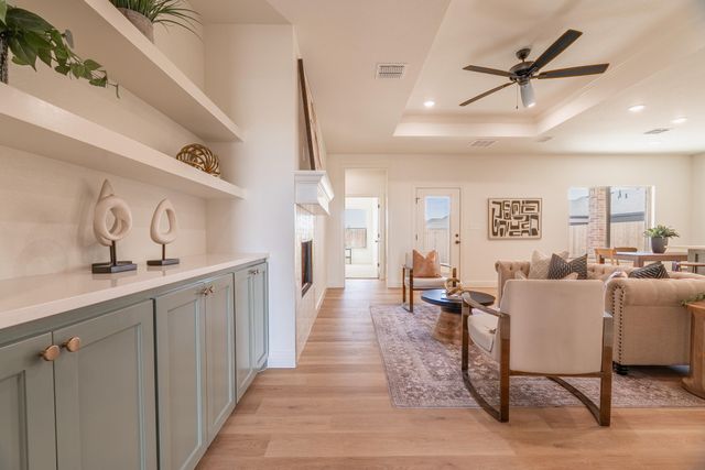 705 E 14th Street, Wolfforth, TX 79382