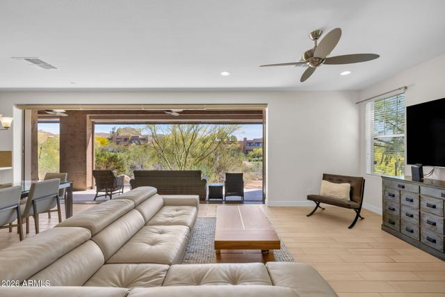 10260 E WHITE FEATHER Lane 1041, Scottsdale, AZ 85262
