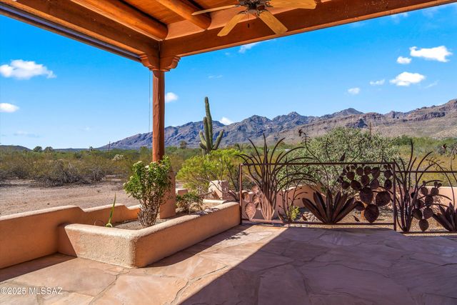 10041 E Rayann Place, Tucson, AZ 85749