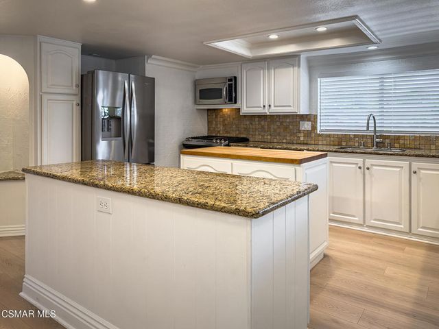 144 La Fortuna, Newbury Park, CA 91320