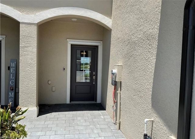 14212 Pine Lodge LN, Fort Myers, FL 33913