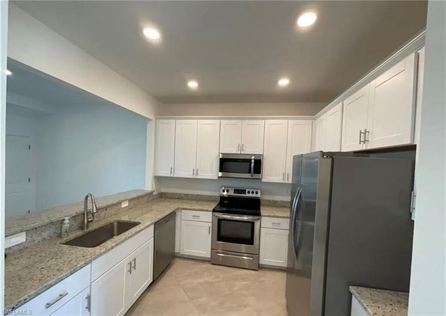 14212 Pine Lodge LN, Fort Myers, FL 33913