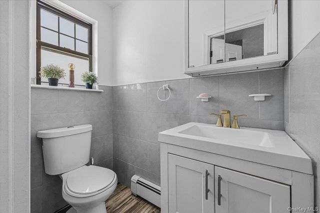 21825 104th Avenue, Queens Village, NY 11429