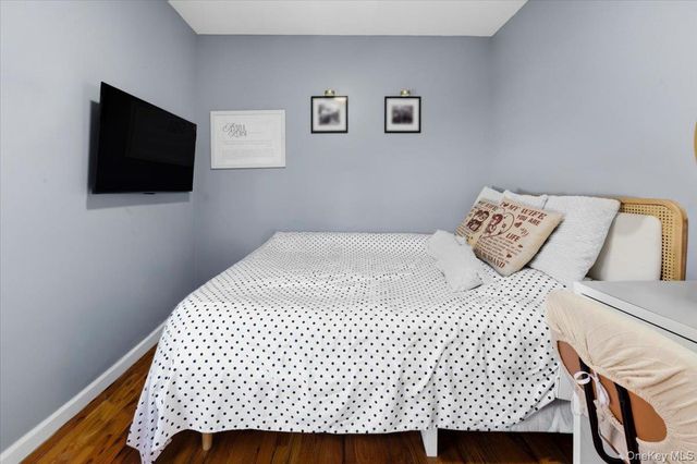 21825 104th Avenue, Queens Village, NY 11429
