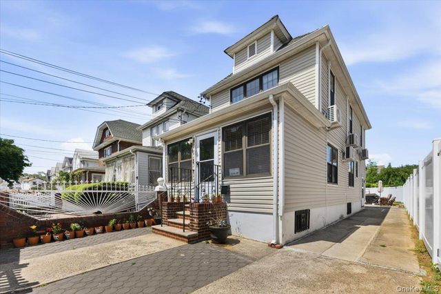 21825 104th Avenue, Queens Village, NY 11429