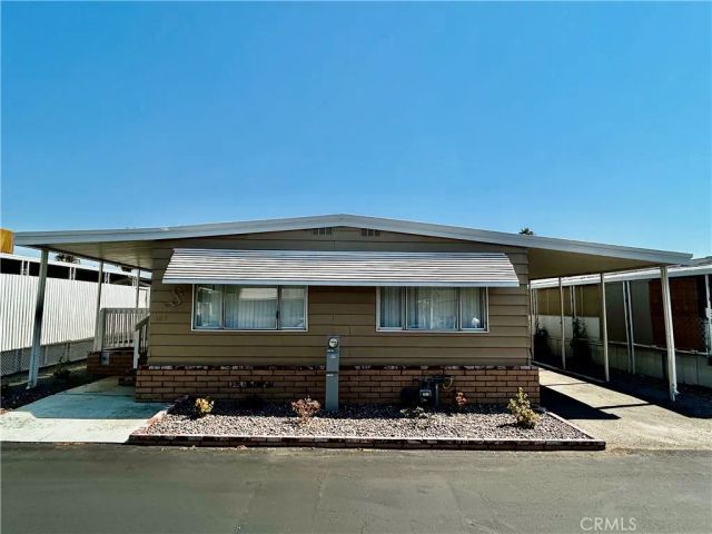 725 W Thornton Ave 105, Hemet, CA 92543