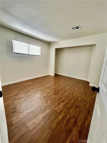 725 W Thornton Ave 105, Hemet, CA 92543