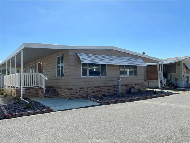 725 W Thornton Ave 105, Hemet, CA 92543