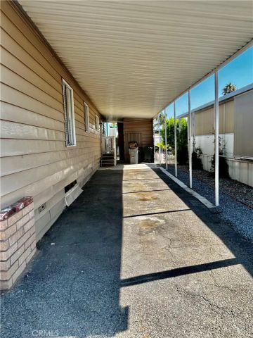 725 W Thornton Ave 105, Hemet, CA 92543