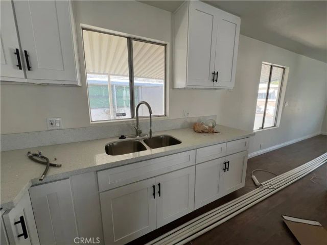 725 W Thornton Ave 105, Hemet, CA 92543
