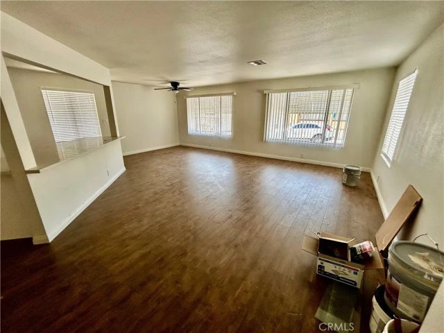 725 W Thornton Ave 105, Hemet, CA 92543