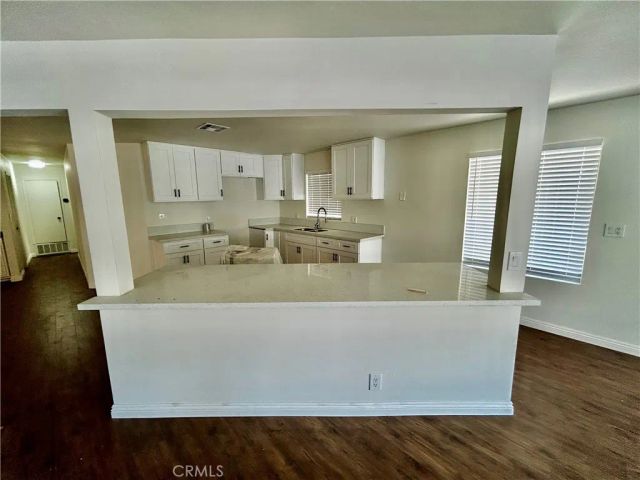 725 W Thornton Ave 105, Hemet, CA 92543