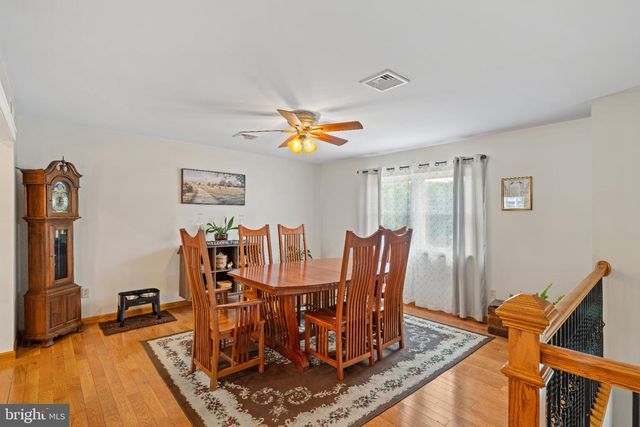 1861 W LISBURN RD W, Carlisle, PA 17015