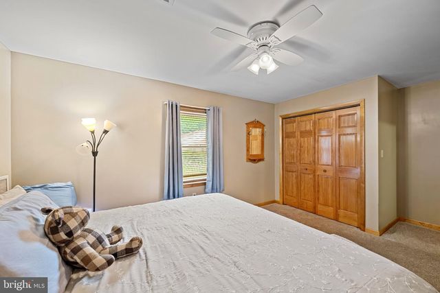 1861 W LISBURN RD W, Carlisle, PA 17015