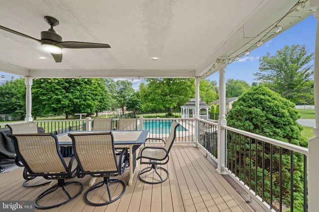 1861 W LISBURN RD W, Carlisle, PA 17015
