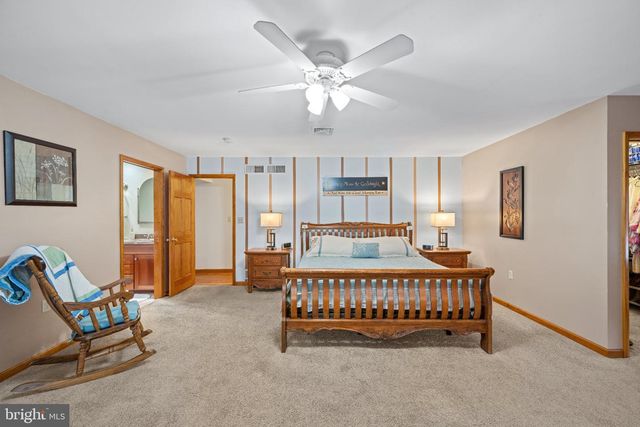 1861 W LISBURN RD W, Carlisle, PA 17015