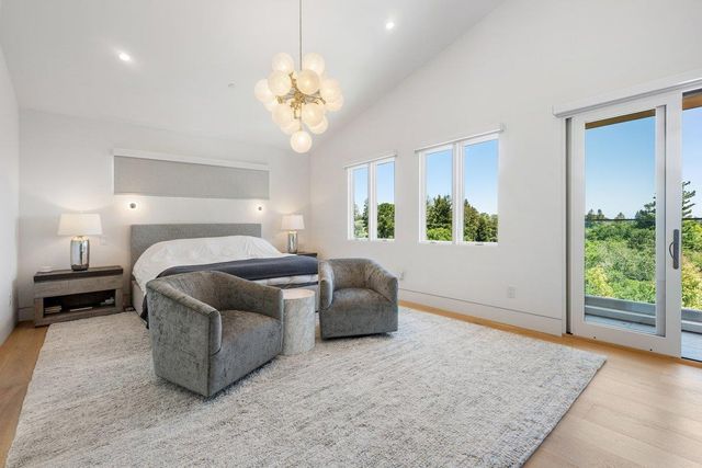 255 Brentwood Road, Hillsborough, CA 94010
