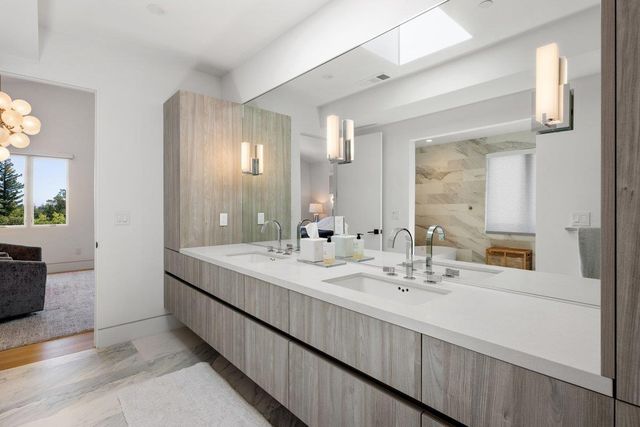 255 Brentwood Road, Hillsborough, CA 94010