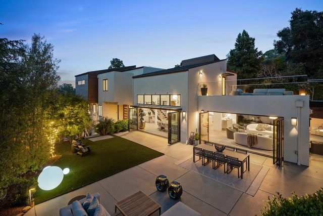 255 Brentwood Road, Hillsborough, CA 94010