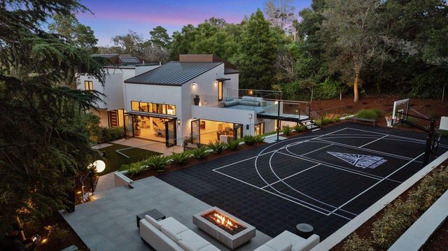 255 Brentwood Road, Hillsborough, CA 94010
