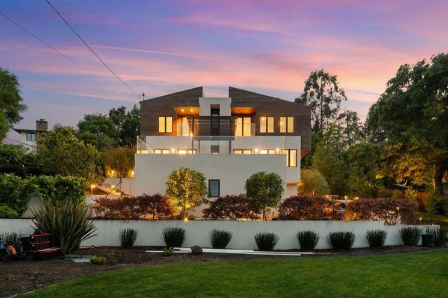 255 Brentwood Road, Hillsborough, CA 94010