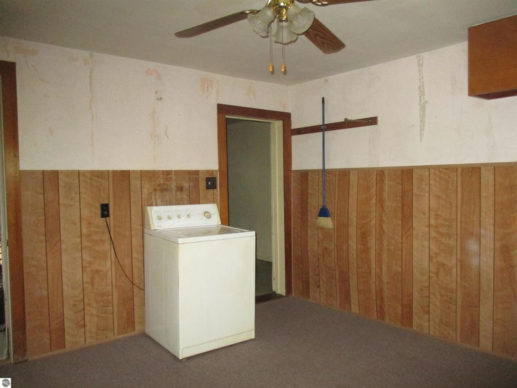 Image 18 of property listing at 601 N River Avenue, Alma, MI 48801