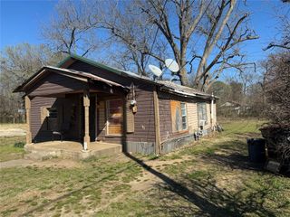 655 SE 5th Street SE, Paris, TX 75460