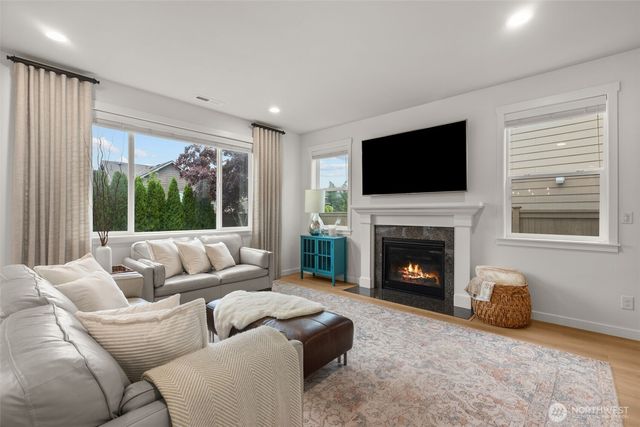 34227 SE Ash Street, Snoqualmie, WA 98065