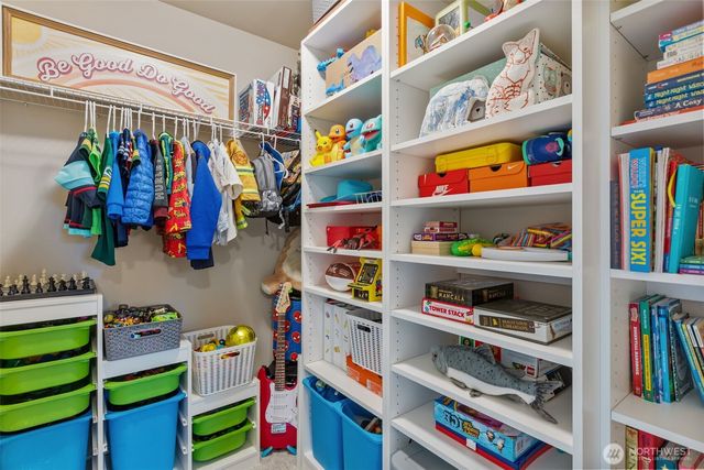 34227 SE Ash Street, Snoqualmie, WA 98065