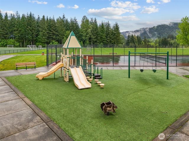 34227 SE Ash Street, Snoqualmie, WA 98065